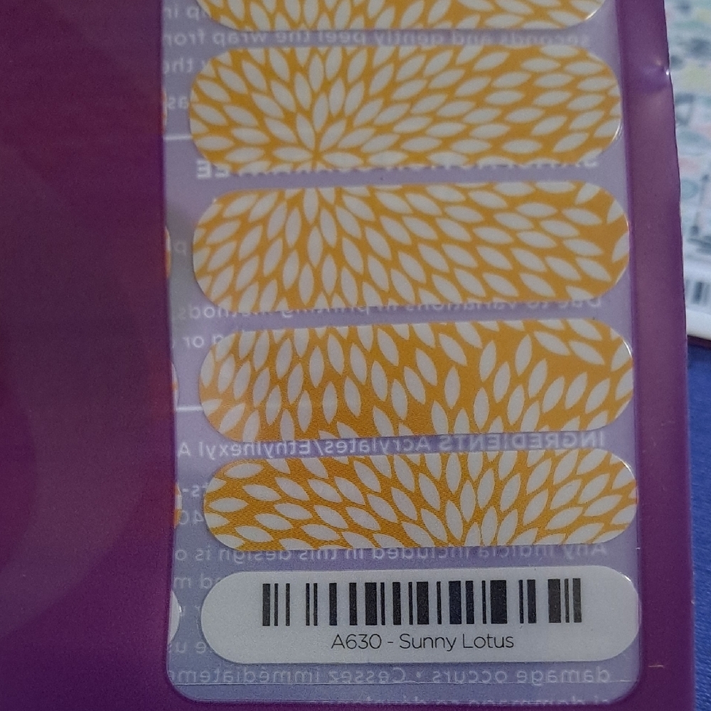 Jamberry Nail Wraps Set- Colorful Florals - Picture 5 of 8